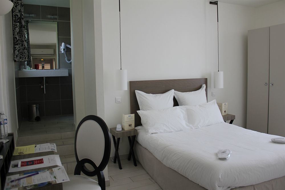 Hotel Le Poseidon La Seyne-sur-Mer Esterno foto