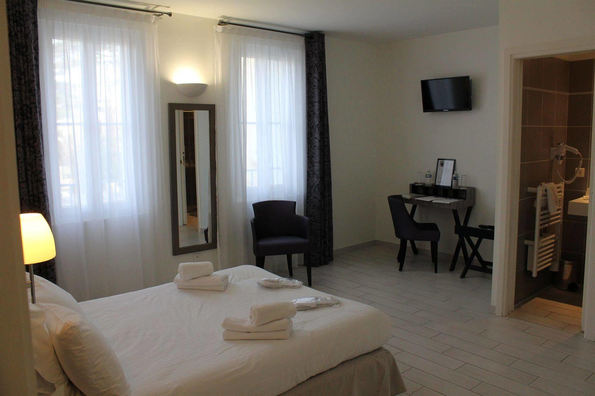 Hotel Le Poseidon La Seyne-sur-Mer Esterno foto