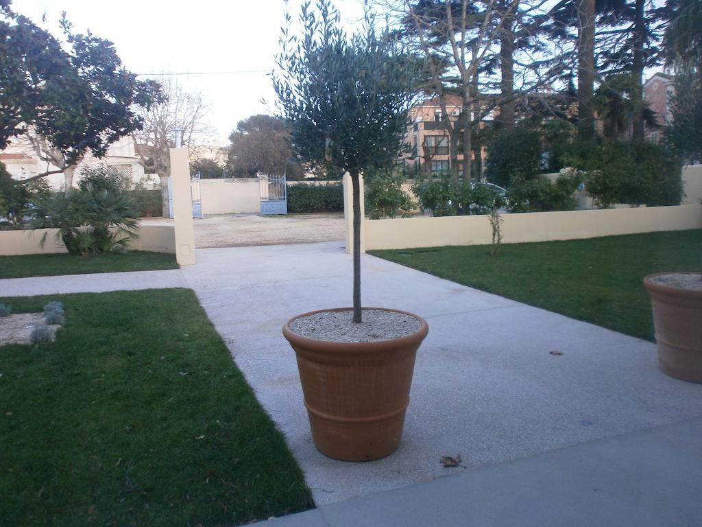 Hotel Le Poseidon La Seyne-sur-Mer Esterno foto